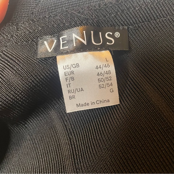 VENUS Chic Black Bodycon Mini Dress - Picture 10 of 13